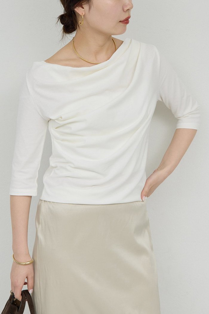 【ガリャルダガランテ/GALLARDAGALANTE】の2WAY ハーフスリーブカットソー インテリア・キッズ・メンズ・レディースファッション・服の通販 founy(ファニー) https://founy.com/ ファッション Fashion レディースファッション Fashion for Women トップス・カットソー Cut & Sew Tops シャツ・ブラウス・オフィスカジュアル Elegant Blouses & Button-Ups ロングTシャツ・Tシャツ Longline T-Shirts & Tees カットソー・ベーシックTシャツ Cut-and-Sewn Tops / Stretch Tees & Basics カットソー Cut and Sewn Top ショート Short, Short Length スリーブ Sleeve, Long Sleeve / Short Sleeve ドレープ Drape, Draping Fabric 新作・新入荷 New Arrivals / New In |ID: prp329100004931999 ipo3291000000037017524