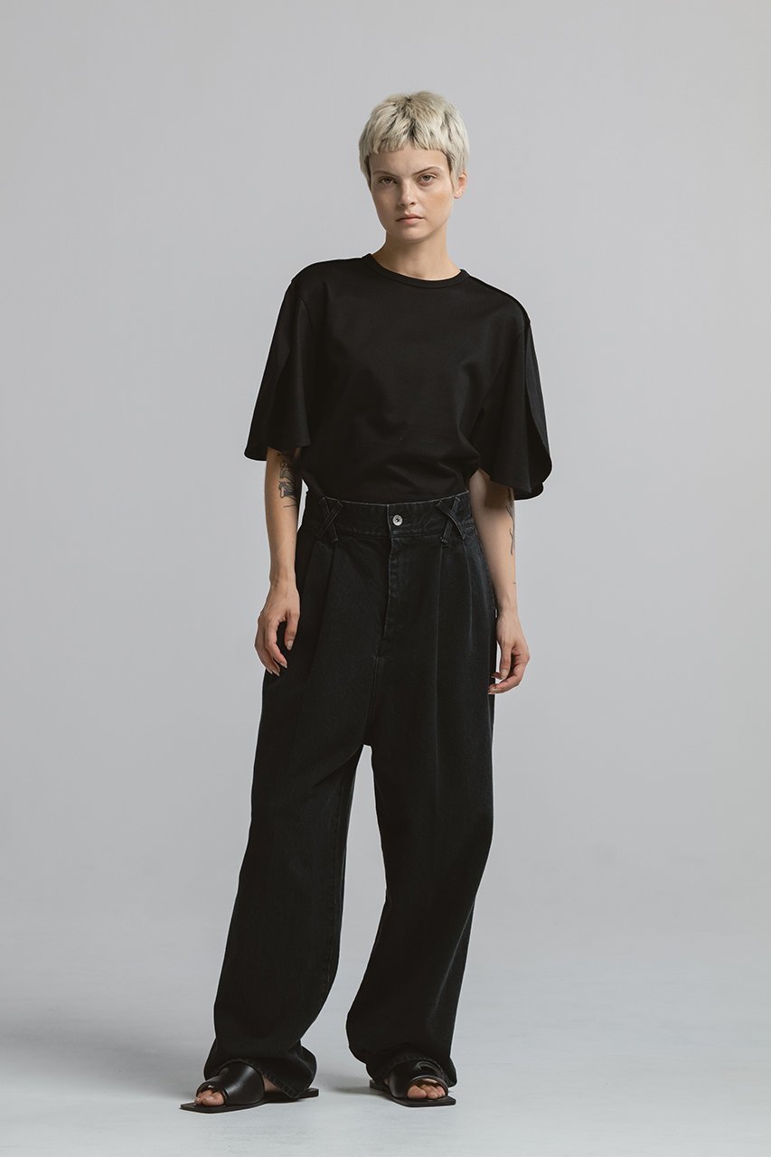 【チノ/CINOH】のREFINA enso 円相 クロップド プルオーバー 人気、トレンドファッション・服の通販 founy(ファニー) 　ファッション　Fashion　レディースファッション　Fashion for Women　トップス・カットソー　Cut & Sew Tops　シャツ・ブラウス・オフィスカジュアル　Elegant Blouses & Button-Ups　ロングTシャツ・Tシャツ　Longline T-Shirts & Tees　カジュアルプルオーバー・ニットトップス　Pullovers & Knit Tops / Casual Pullovers　カットソー・ベーシックTシャツ　Cut-and-Sewn Tops / Stretch Tees & Basics　カットソー　Cut and Sewn Top　クロップド　Cropped, Short Length　コンパクト　Compact, Small Size　ショート　Short, Short Length　スリーブ　Sleeve, Long Sleeve / Short Sleeve　バランス　Balance, Style Balance　パターン　Pattern, Design Print　モチーフ　Motif, Design Theme　定番　Standard, Basic Item　新作・新入荷　New Arrivals / New In　other-6|ID: prp329100004932003 ipo3291000000037017565