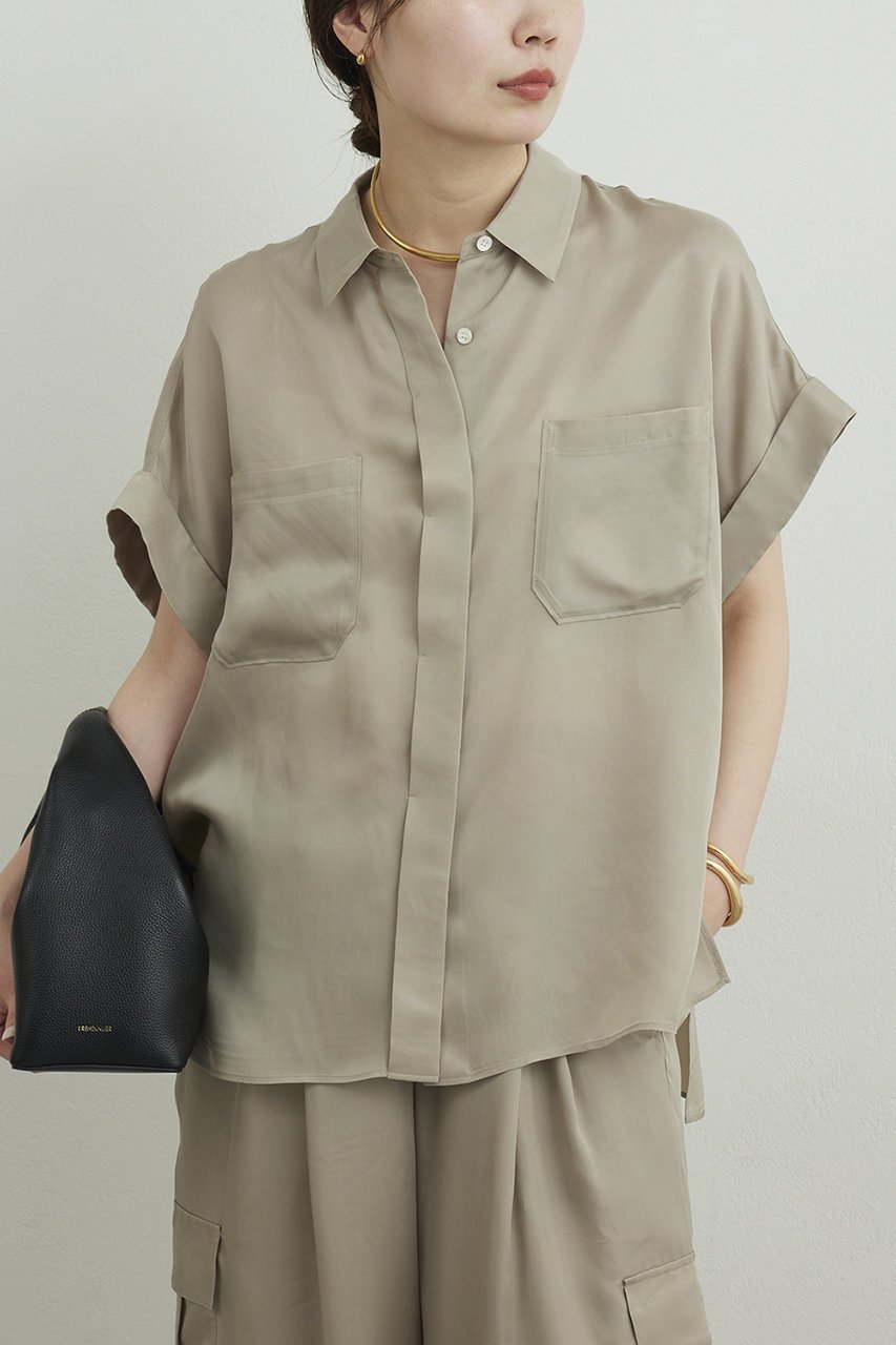 【ガリャルダガランテ/GALLARDAGALANTE】のミリタリーハーフスリーブシャツ インテリア・キッズ・メンズ・レディースファッション・服の通販 founy(ファニー) 　ファッション　Fashion　レディースファッション　Fashion for Women　トップス・カットソー　Cut & Sew Tops　シャツ・ブラウス・オフィスカジュアル　Elegant Blouses & Button-Ups　おすすめ　Recommended / Our Picks　なめらか　Smooth, Silky Texture　ショート　Short, Short Length　スリーブ　Sleeve, Long Sleeve / Short Sleeve　セットアップ　Set-Up, Coordinated Outfit　フロント　Front, Front Design　ミリタリー　Military, Army Style　エレガント 上品　Elegant　新作・新入荷　New Arrivals / New In　グレージュ|ID: prp329100004932031 ipo3291000000037017768