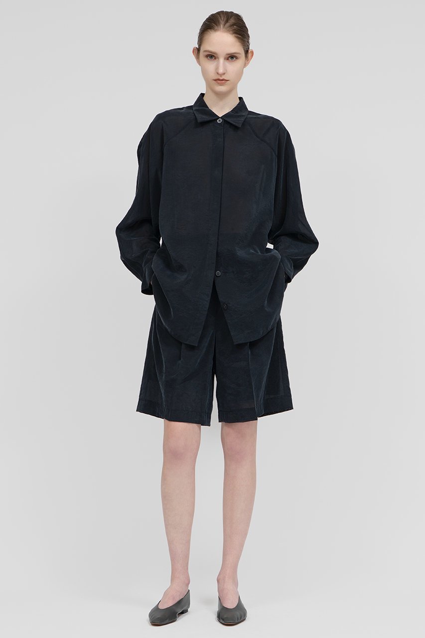 【イロット/IIROT】のライトシアー シャツ 人気、トレンドファッション・服の通販 founy(ファニー) 　ファッション　Fashion　レディースファッション　Fashion for Women　トップス・カットソー　Cut & Sew Tops　シャツ・ブラウス・オフィスカジュアル　Elegant Blouses & Button-Ups　キュプラ　Cupro, Eco Fabric　シアー　Sheer, See-Through　スリーブ　Sleeve, Long Sleeve / Short Sleeve　ドレープ　Drape, Draping Fabric　ピーチ　Peach, Soft Touch　フォルム　Silhouette, Form　ロング　Long, Long-Length　新作・新入荷　New Arrivals / New In　other-5|ID: prp329100004932040 ipo3291000000037017846