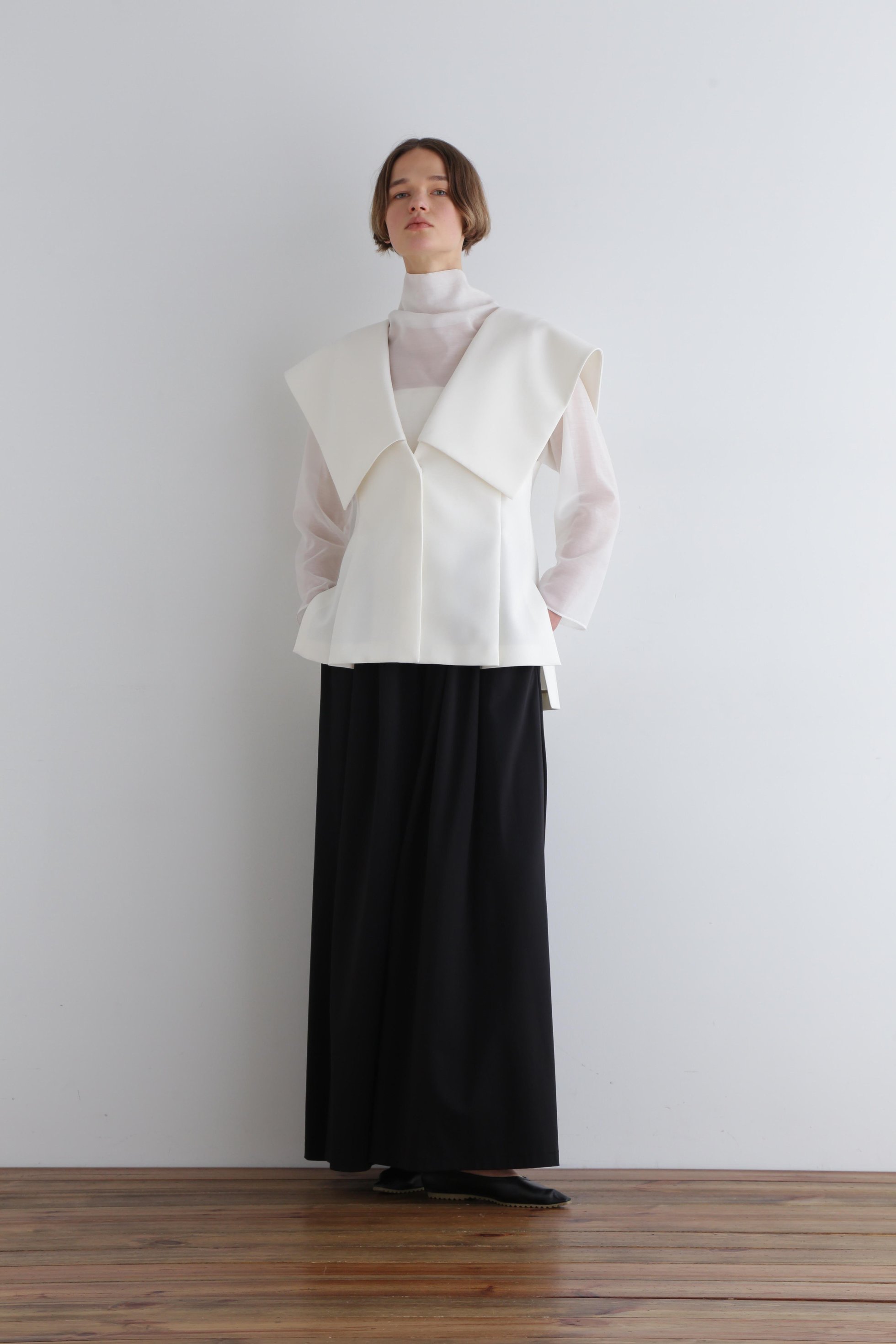 【ル フィル/LE PHIL】のコンフォートダブルクロススクエアカラージレ 人気、トレンドファッション・服の通販 founy(ファニー) 　ファッション　Fashion　レディースファッション　Fashion for Women　アウター　Coat / Outerwear Collection　レディースジャケット・軽アウター　Jackets　コンパクト　Compact, Small Size　ジャケット　Jacket, Outerwear　スクエア　Square, Square Shape　スタンダード　Standard, Basic　ダブル　Double, Double-Breasted　ビッグ　Big, Oversized　フェイス　Face, Facial Design　フェミニン　Feminine, Girly　再入荷　Restock / Back in Stock　other-3|ID: prp329100004932059 ipo3291000000037017991