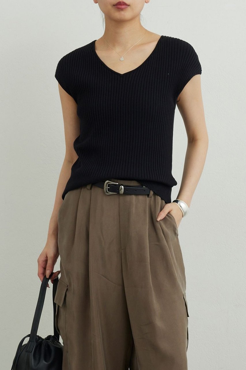 【ガリャルダガランテ/GALLARDAGALANTE】のランダムリブニット 人気、トレンドファッション・服の通販 founy(ファニー) 　ファッション　Fashion　レディースファッション　Fashion for Women　トップス・カットソー　Cut & Sew Tops　ニット　Knit Tops & Sweaters　カジュアルプルオーバー・ニットトップス　Pullovers & Knit Tops / Casual Pullovers　シンプル　Simple, Minimal　リブニット　Rib Knit, Ribbed Knit　新作・新入荷　New Arrivals / New In　 other-1|ID: prp329100004932060 ipo3291000000037017997