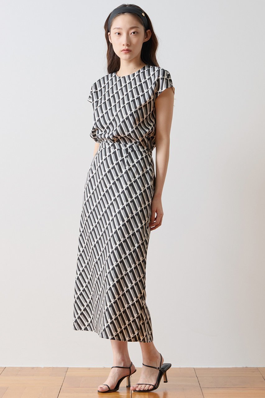 【ティアラ/Tiara】のトリコロールプリントナロースカート 人気、トレンドファッション・服の通販 founy(ファニー) 　ファッション　Fashion　レディースファッション　Fashion for Women　スカート　Skirts　ロングスカート　Long Skirts / Maxi & Midi Skirts　おすすめ　Recommended / Our Picks　コンパクト　Compact, Small Size　スカーフ　Scarf, Neckwear　セットアップ　Set-Up, Coordinated Outfit　ツイル　Twist, Twisted Detail　プリント　Print, Printed Pattern　ボトム　Bottoms, Lower Wear　ロング　Long, Long-Length　夏　Summer　新作・新入荷　New Arrivals / New In　other-2|ID: prp329100004932086 ipo3291000000037018229