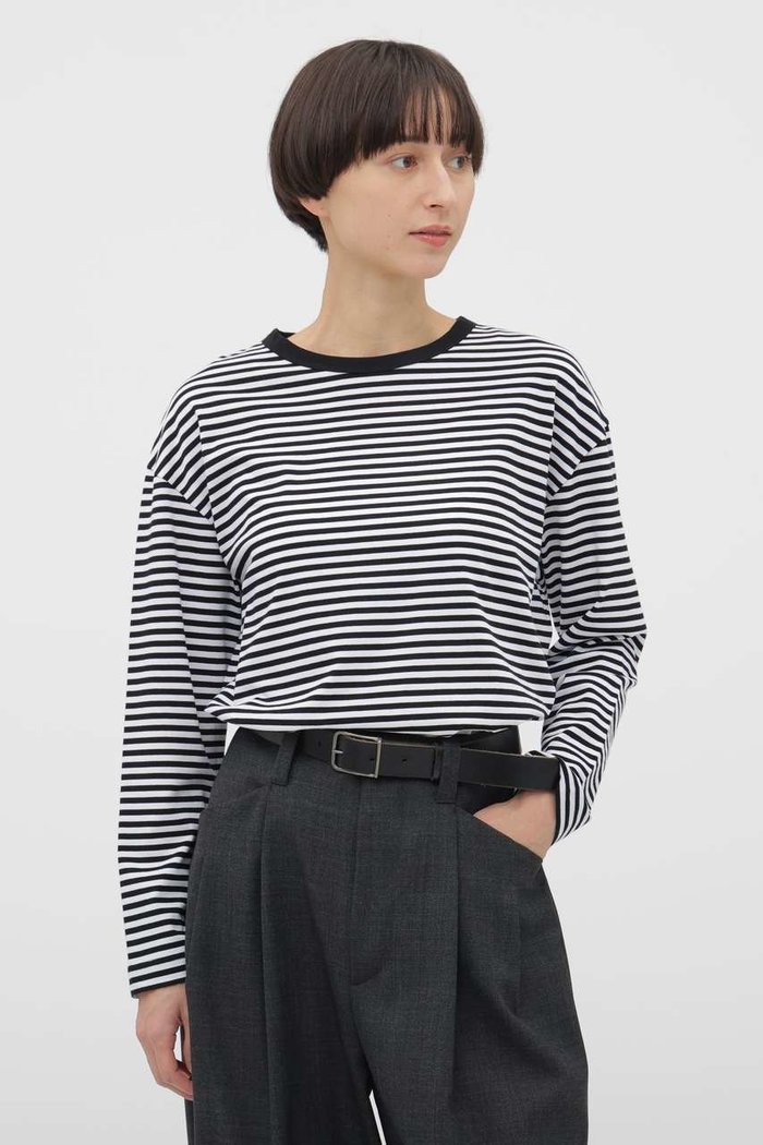 【マーガレットハウエル/MARGARET HOWELL】のSOFT COTTON JERSEY TOP インテリア・キッズ・メンズ・レディースファッション・服の通販 founy(ファウニー) https://founy.com/ ファッション Fashion レディースファッション Fashion for Women トップス・カットソー Cut & Sew Tops シャツ・ブラウス・オフィスカジュアル Elegant Blouses & Button-Ups ロングTシャツ・Tシャツ Longline T-Shirts & Tees カットソー・ベーシックTシャツ Cut-and-Sewn Tops / Stretch Tees & Basics なめらか Smooth, Silky Texture インナー Innerwear シンプル Simple, Minimal スタンダード Standard, Basic スリーブ Sleeve, Long Sleeve / Short Sleeve バランス Balance, Style Balance ロング Long, Long-Length エレガント 上品 Elegant |ID: prp329100004932144 ipo3291000000037018754