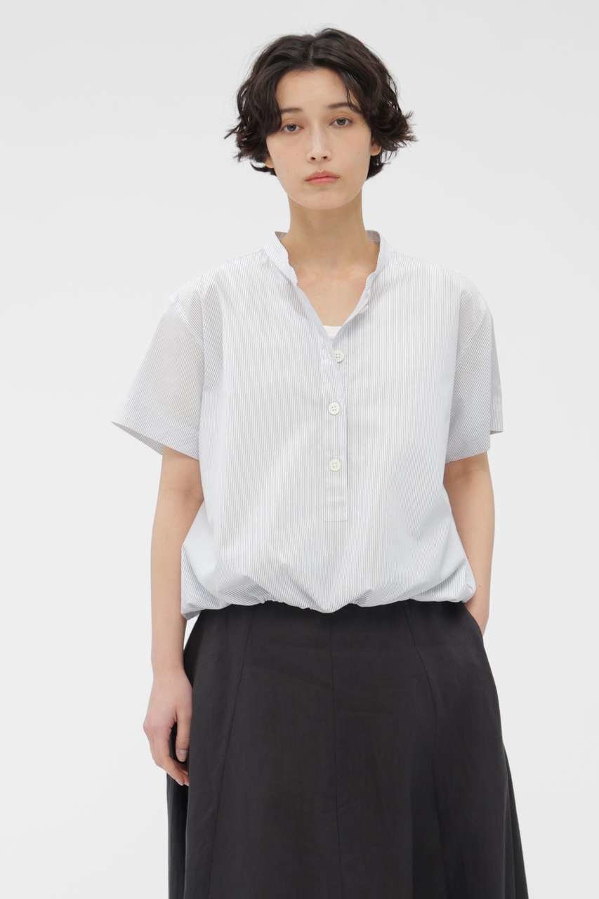 【マーガレットハウエル/MARGARET HOWELL】のYARN DYED COTTON POPLIN SHIRT インテリア・キッズ・メンズ・レディースファッション・服の通販 founy(ファニー) 　ファッション　Fashion　レディースファッション　Fashion for Women　トップス・カットソー　Cut & Sew Tops　シャツ・ブラウス・オフィスカジュアル　Elegant Blouses & Button-Ups　なめらか　Smooth, Silky Texture　ショート　Short, Short Length　スピンドル　Spindle, Drawcord　スリーブ　Sleeve, Long Sleeve / Short Sleeve　ブラウジング　Blouson Silhouette, Cinched Waist　エレガント 上品　Elegant　半袖　Short Sleeve, Half Sleeve　ブルー|ID: prp329100004932165 ipo3291000000037018927