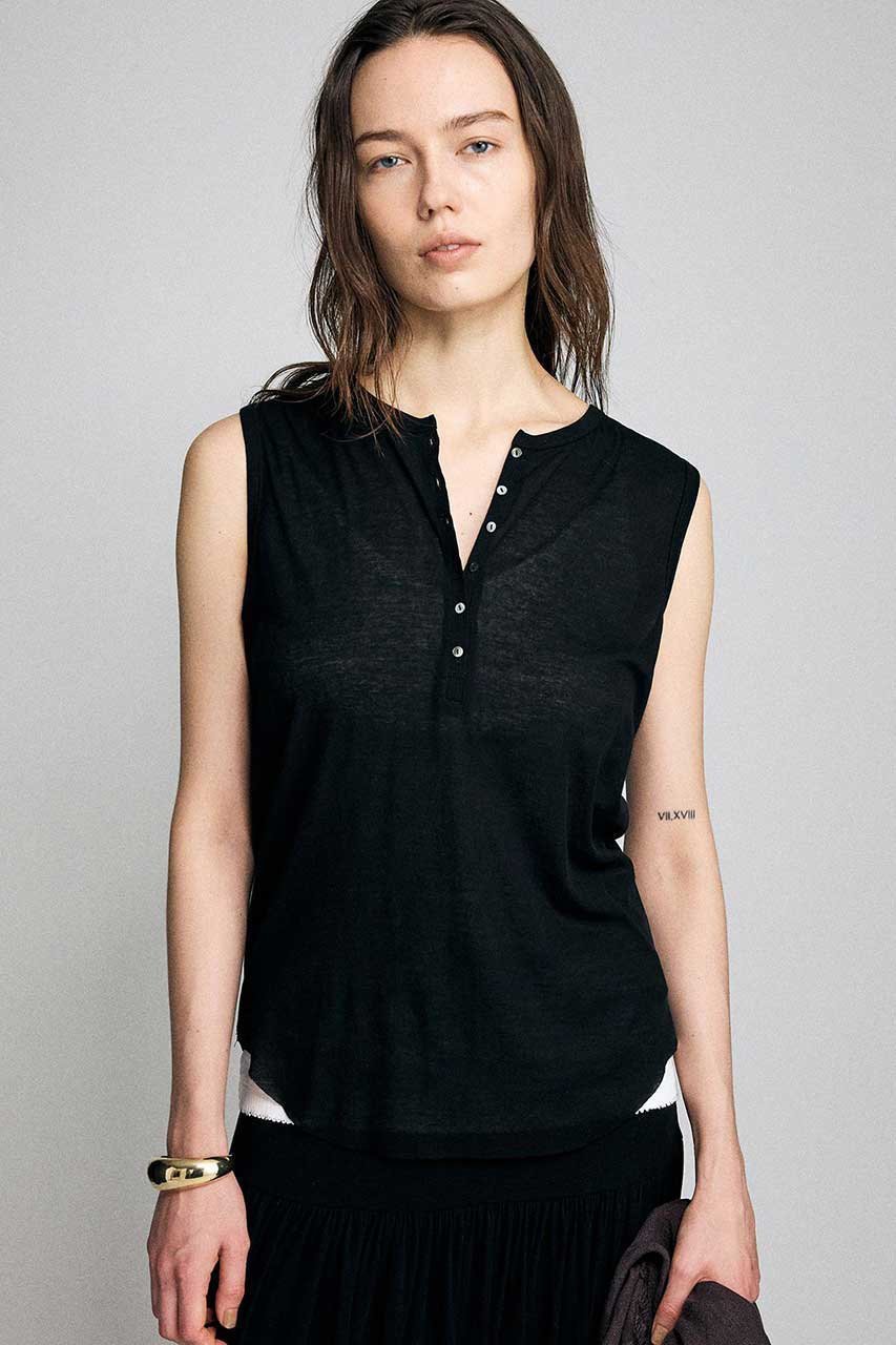 【ブリル/BRILL】のフライスヘンリーノースリーブ インテリア・キッズ・メンズ・レディースファッション・服の通販 founy(ファニー) 　ファッション　Fashion　レディースファッション　Fashion for Women　トップス・カットソー　Cut & Sew Tops　キャミソール&ノースリーブ　Camisoles & Sleeveless Tops　シャツ・ブラウス・オフィスカジュアル　Elegant Blouses & Button-Ups　ロングTシャツ・Tシャツ　Longline T-Shirts & Tees　カットソー・ベーシックTシャツ　Cut-and-Sewn Tops / Stretch Tees & Basics　キャミソール　Camisole, Spaghetti Strap Top　タンク　Tank Top, Sleeveless Top　フィット　Fit, Slim Fit　新作・新入荷　New Arrivals / New In　ブラック|ID: prp329100004932194 ipo3291000000037019147