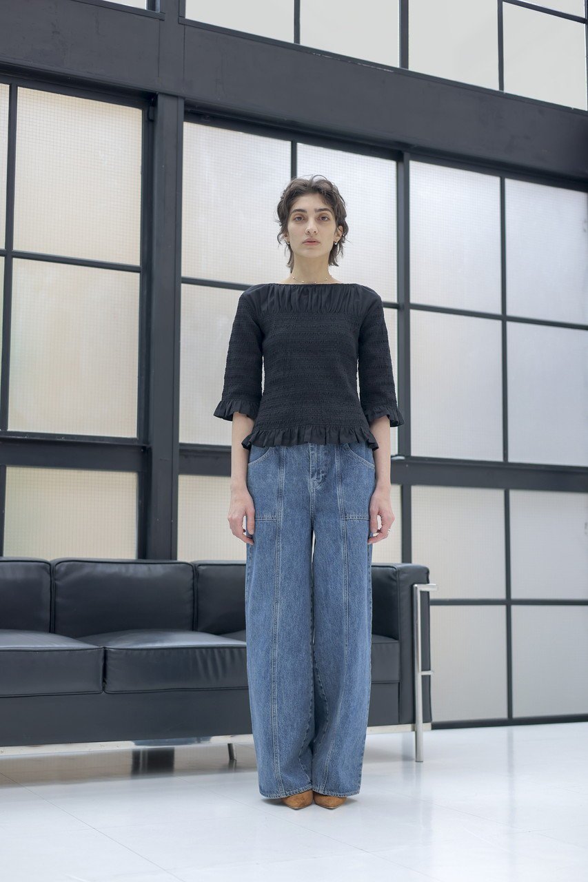 【マーレット/MERLETTE】のAPOLLINE コットンジャージー ハンドスモッキングフリルカットソー 人気、トレンドファッション・服の通販 founy(ファニー) 　ファッション　Fashion　レディースファッション　Fashion for Women　トップス・カットソー　Cut & Sew Tops　シャツ・ブラウス・オフィスカジュアル　Elegant Blouses & Button-Ups　ロングTシャツ・Tシャツ　Longline T-Shirts & Tees　カットソー・ベーシックTシャツ　Cut-and-Sewn Tops / Stretch Tees & Basics　なめらか　Smooth, Silky Texture　カットソー　Cut and Sewn Top　ショート　Short, Short Length　スモッキング　Smocking, Gathered Stitching　スリーブ　Sleeve, Long Sleeve / Short Sleeve　フリル　Frill, Ruffle　other-6|ID: prp329100004932351 ipo3291000000037020478