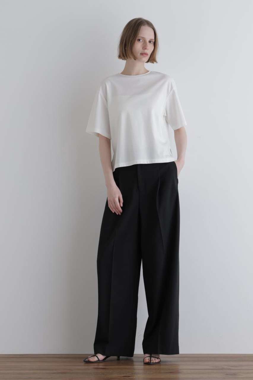 【ル フィル/LE PHIL】のパーフェクトTコンパクトポンチ 人気、トレンドファッション・服の通販 founy(ファニー) 　ファッション　Fashion　レディースファッション　Fashion for Women　トップス・カットソー　Cut & Sew Tops　シャツ・ブラウス・オフィスカジュアル　Elegant Blouses & Button-Ups　ロングTシャツ・Tシャツ　Longline T-Shirts & Tees　カットソー・ベーシックTシャツ　Cut-and-Sewn Tops / Stretch Tees & Basics　おすすめ　Recommended / Our Picks　コンパクト　Compact, Small Size　ショート　Short, Short Length　シンプル　Simple, Minimal　ジャケット　Jacket, Outerwear　ストレッチ　Stretch, Stretchy Fabric　スリット　Slit, Slit Detail　スリーブ　Sleeve, Long Sleeve / Short Sleeve　セットアップ　Set-Up, Coordinated Outfit　フィット　Fit, Slim Fit　ベーシック　Basic, Essential　半袖　Short Sleeve, Half Sleeve　other-3|ID: prp329100004932360 ipo3291000000037020560