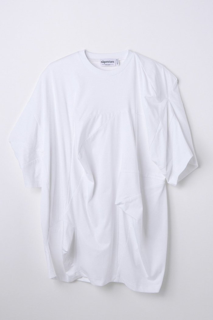 【ナゴンスタンス/nagonstans】のrock t-shirt インテリア・キッズ・メンズ・レディースファッション・服の通販 founy(ファウニー) https://founy.com/ ファッション Fashion レディースファッション Fashion for Women トップス・カットソー Cut & Sew Tops シャツ・ブラウス・オフィスカジュアル Elegant Blouses & Button-Ups ロングTシャツ・Tシャツ Longline T-Shirts & Tees カットソー・ベーシックTシャツ Cut-and-Sewn Tops / Stretch Tees & Basics なめらか Smooth, Silky Texture ショート Short, Short Length スリーブ Sleeve, Long Sleeve / Short Sleeve フォルム Silhouette, Form リラックス Relax, Relaxed Fit |ID: prp329100004932383 ipo3291000000037020763