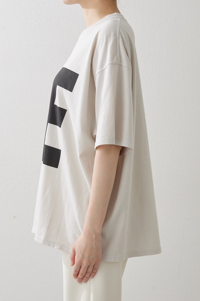 【ウィムガゼット/Whim Gazette】の【KATHARINE HAMNETT】別注ME Tシャツ 人気、トレンドファッション・服の通販 founy(ファニー) 　ファッション　Fashion　レディースファッション　Fashion for Women　トップス・カットソー　Cut & Sew Tops　シャツ・ブラウス・オフィスカジュアル　Elegant Blouses & Button-Ups　ロングTシャツ・Tシャツ　Longline T-Shirts & Tees　カットソー・ベーシックTシャツ　Cut-and-Sewn Tops / Stretch Tees & Basics　オーガニック　Organic Cotton　ショート　Short, Short Length　スペシャル　Special, Limited Edition　スリーブ　Sleeve, Long Sleeve / Short Sleeve　なめらか　Smooth, Silky Texture　バランス　Balance, Style Balance　フロント　Front, Front Design　別注　Limited Edition, Custom Order　other-7|ID: prp329100004932497 ipo3291000000037021731