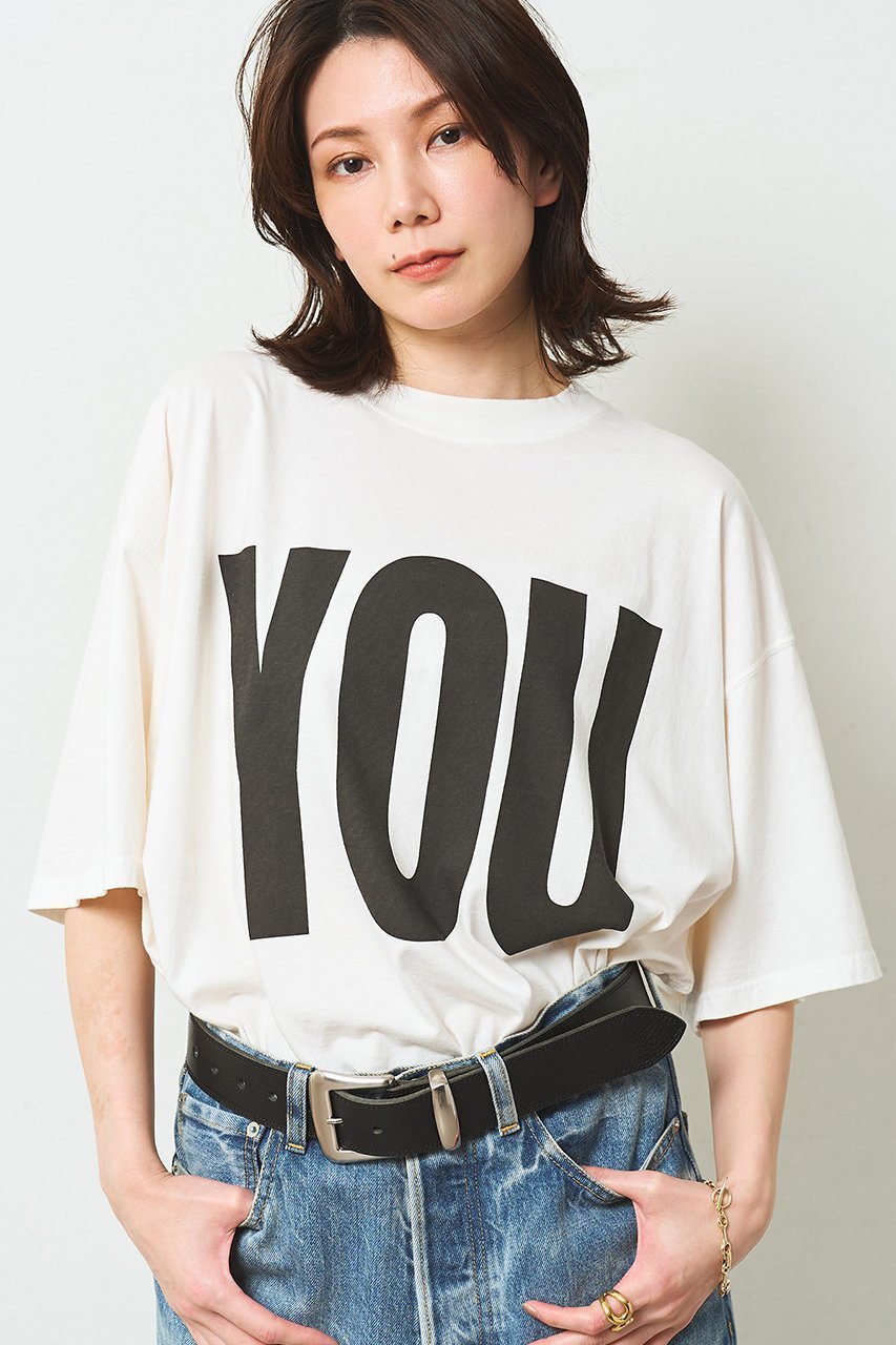 【ウィムガゼット/Whim Gazette】の【KATHARINE HAMNETT】別注YOU Tシャツ インテリア・キッズ・メンズ・レディースファッション・服の通販 founy(ファニー) 　ファッション　Fashion　レディースファッション　Fashion for Women　トップス・カットソー　Cut & Sew Tops　シャツ・ブラウス・オフィスカジュアル　Elegant Blouses & Button-Ups　ロングTシャツ・Tシャツ　Longline T-Shirts & Tees　カットソー・ベーシックTシャツ　Cut-and-Sewn Tops / Stretch Tees & Basics　オーガニック　Organic Cotton　ショート　Short, Short Length　スタンダード　Standard, Basic　スペシャル　Special, Limited Edition　スリーブ　Sleeve, Long Sleeve / Short Sleeve　なめらか　Smooth, Silky Texture　バランス　Balance, Style Balance　フロント　Front, Front Design　別注　Limited Edition, Custom Order　オフホワイト|ID: prp329100004932500 ipo3291000000037021752