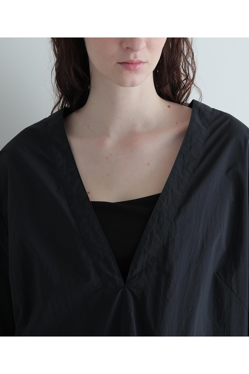 【ル フィル/LE PHIL】の《LE PHIL SPORTS》タフタTシャツジレ 人気、トレンドファッション・服の通販 founy(ファニー) 　ファッション　Fashion　レディースファッション　Fashion for Women　アウター　Coat / Outerwear Collection　トップス・カットソー　Cut & Sew Tops　シャツ・ブラウス・オフィスカジュアル　Elegant Blouses & Button-Ups　ロングTシャツ・Tシャツ　Longline T-Shirts & Tees　ベスト&ジレ / 重ね着スタイル　Vests & Gilets　カットソー・ベーシックTシャツ　Cut-and-Sewn Tops / Stretch Tees & Basics　ヴィンテージ　Vintage Style　軽量　Lightweight, Ultra Light　ショート　Short, Short Length　スタンダード　Standard, Basic　スマート　Smart, Elegant　スリーブ　Sleeve, Long Sleeve / Short Sleeve　タフタ　Taffeta, Structured Fabric　フロント　Front, Front Design　ポケット　Pocket, Pocket Detail　再入荷　Restock / Back in Stock　おすすめ　Recommended / Our Picks　旅行　Travel　other-6|ID: prp329100004932519 ipo3291000000037021960