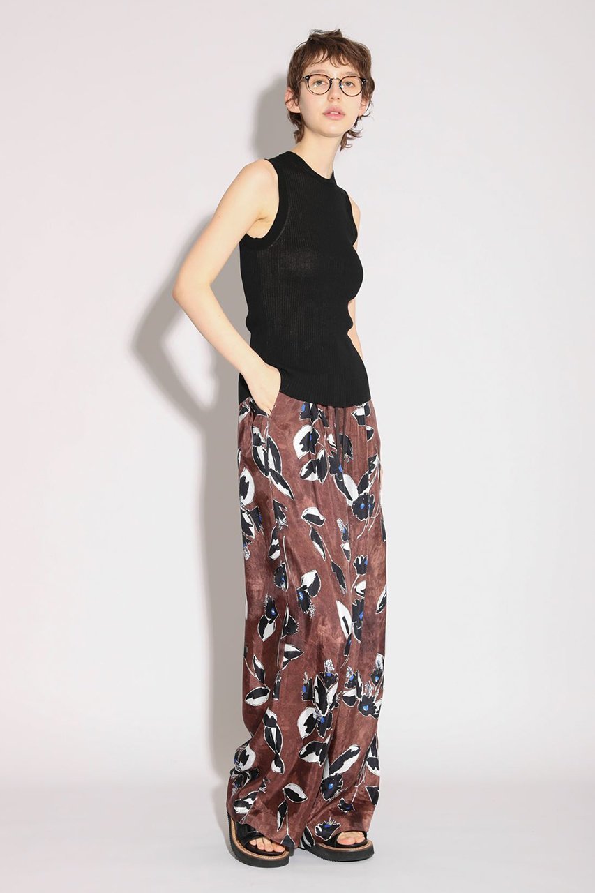 【サクラ/SACRA】のファインツイストコットンリネンリブタンクトップ 人気、トレンドファッション・服の通販 founy(ファニー) 　ファッション　Fashion　レディースファッション　Fashion for Women　トップス・カットソー　Cut & Sew Tops　キャミソール&ノースリーブ　Camisoles & Sleeveless Tops　シャツ・ブラウス・オフィスカジュアル　Elegant Blouses & Button-Ups　ロングTシャツ・Tシャツ　Longline T-Shirts & Tees　カットソー・ベーシックTシャツ　Cut-and-Sewn Tops / Stretch Tees & Basics　アメリカン　American Style　インナー　Innerwear　キャミソール　Camisole, Spaghetti Strap Top　コンパクト　Compact, Small Size　サマー　Summer, Summer Style　スリーブ　Sleeve, Long Sleeve / Short Sleeve　タンク　Tank Top, Sleeveless Top　ノースリーブ　Sleeveless, No-Sleeve　リラックス　Relax, Relaxed Fit　夏　Summer　other-7|ID: prp329100004932530 ipo3291000000037022067