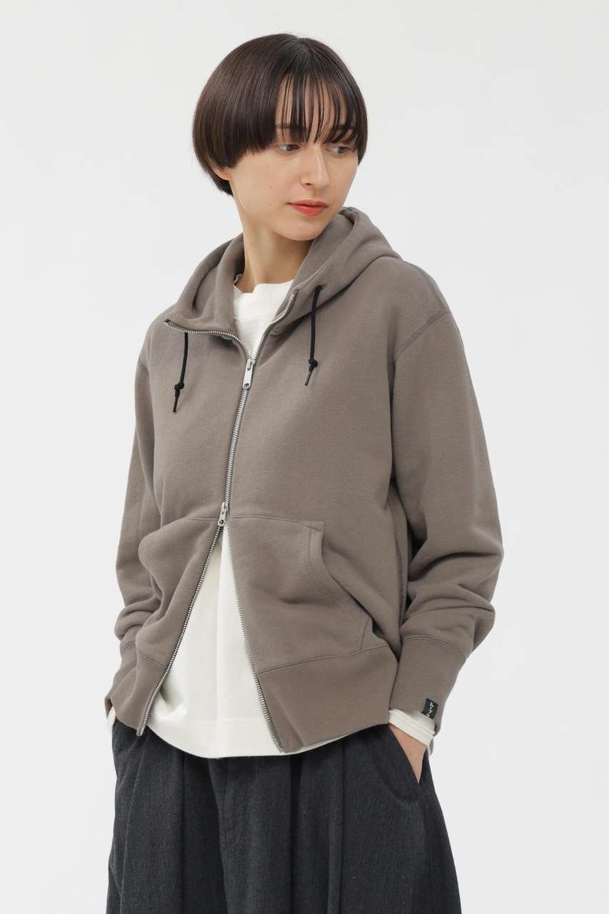 【マーガレットハウエル/MARGARET HOWELL】のLIGHT LOOPBACK COTTON TOP インテリア・キッズ・メンズ・レディースファッション・服の通販 founy(ファニー) 　ファッション　Fashion　レディースファッション　Fashion for Women　トップス・カットソー　Cut & Sew Tops　シャツ・ブラウス・オフィスカジュアル　Elegant Blouses & Button-Ups　レディースパーカー・カジュアルフーディー　Casual Hoodies & Sweatshirts　ロングTシャツ・Tシャツ　Longline T-Shirts & Tees　スウェット・クルーネックトップス　Sweatshirts & Crewnecks / Relaxed Fit Sweat Tops　カットソー・ベーシックTシャツ　Cut-and-Sewn Tops / Stretch Tees & Basics　スペシャル　Special, Limited Edition　スリーブ　Sleeve, Long Sleeve / Short Sleeve　グレー|ID: prp329100004932637 ipo3291000000037022814