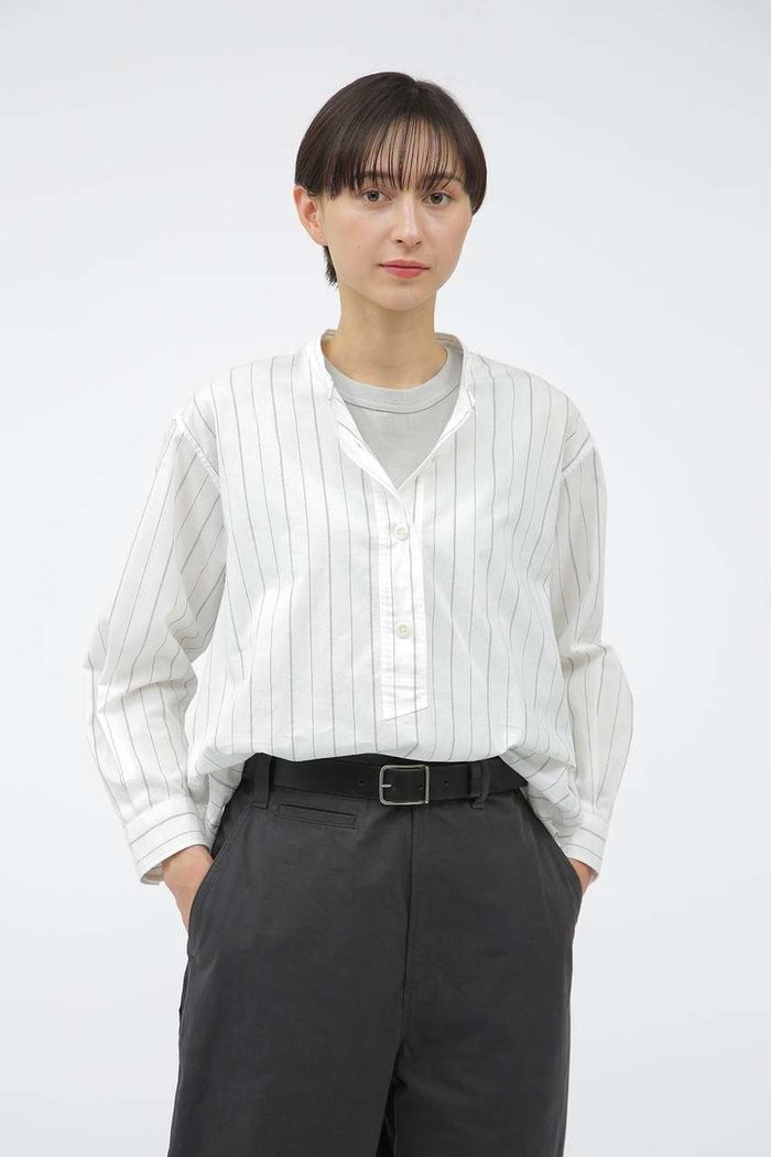 【マーガレットハウエル/MARGARET HOWELL】のGRAPHIC COTTON STRIPE インテリア・キッズ・メンズ・レディースファッション・服の通販 founy(ファウニー) https://founy.com/ ファッション Fashion レディースファッション Fashion for Women トップス・カットソー Cut & Sew Tops シャツ・ブラウス・オフィスカジュアル Elegant Blouses & Button-Ups ロングTシャツ・Tシャツ Longline T-Shirts & Tees カットソー・ベーシックTシャツ Cut-and-Sewn Tops / Stretch Tees & Basics ストライプ Stripe, Striped Pattern スリーブ Sleeve, Long Sleeve / Short Sleeve フロント Front, Front Design リラックス Relax, Relaxed Fit ロング Long, Long-Length エレガント 上品 Elegant |ID: prp329100004932642 ipo3291000000037022852