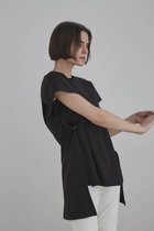 【ル フィル/LE PHIL】の《LE PHIL》コンパクトポンチノースリーブブラウス 人気、トレンドファッション・服の通販 founy(ファニー) ファッション Fashion レディースファッション Fashion for Women トップス・カットソー Cut & Sew Tops キャミソール&ノースリーブ Camisoles & Sleeveless Tops シャツ・ブラウス・オフィスカジュアル Elegant Blouses & Button-Ups ロングTシャツ・Tシャツ Longline T-Shirts & Tees カットソー・ベーシックTシャツ Cut-and-Sewn Tops / Stretch Tees & Basics おすすめ Recommended / Our Picks カットソー Cut and Sewn Top キャミソール Camisole, Spaghetti Strap Top コンパクト Compact, Small Size スタンダード Standard, Basic ストレッチ Stretch, Stretchy Fabric スリット Slit, Slit Detail セットアップ Set-Up, Coordinated Outfit タンク Tank Top, Sleeveless Top ドレープ Drape, Draping Fabric フォルム Silhouette, Form リラックス Relax, Relaxed Fit 人気 Popular, Best Seller 定番 Standard, Basic Item thumbnail ブラック|ID: prp329100004932644 ipo3291000000037022873