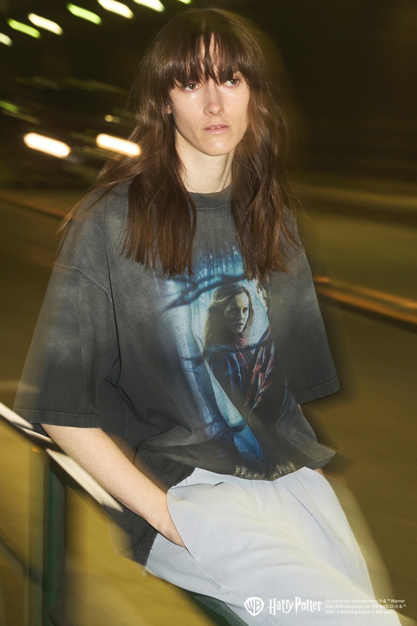 【メゾンスペシャル/MAISON SPECIAL】の【UNISEX】【MOVIE SERIES】「Harry Potter」 Prime-Over Short Sleeve T-shirt/「ハリーポッター」プライムオーバーショートスリーブTシャツ 人気、トレンドファッション・服の通販 founy(ファニー) 　ファッション　Fashion　レディースファッション　Fashion for Women　トップス・カットソー　Cut & Sew Tops　シャツ・ブラウス・オフィスカジュアル　Elegant Blouses & Button-Ups　ロングTシャツ・Tシャツ　Longline T-Shirts & Tees　カットソー・ベーシックTシャツ　Cut-and-Sewn Tops / Stretch Tees & Basics　インナー　Innerwear　ヴィンテージ　Vintage Style　キャラクター　Character, Licensed Characters　グラフィック　Graphic, Graphic Design　ショルダー　Shoulder, Shoulder Strap　ショート　Short, Short Length　シンプル　Simple, Minimal　スリーブ　Sleeve, Long Sleeve / Short Sleeve　ドロップ　Drop Shoulder, Dropped Style　人気　Popular, Best Seller　バランス　Balance, Style Balance　パターン　Pattern, Design Print　フィット　Fit, Slim Fit　ブリーチ　Bleach, Washed Finish　プリント　Print, Printed Pattern　モダン　Modern, Contemporary　ユニセックス　Unisex, Genderless　other-7|ID: prp329100004932794 ipo3291000000037024757