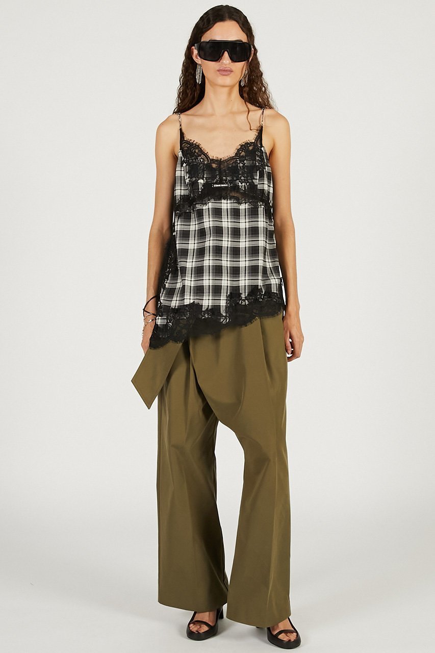 【プランク プロジェクト/PRANK PROJECT】のアシンメトリーレースキャミソール 人気、トレンドファッション・服の通販 founy(ファニー) 　ファッション　Fashion　レディースファッション　Fashion for Women　トップス・カットソー　Cut & Sew Tops　キャミソール&ノースリーブ　Camisoles & Sleeveless Tops　シャツ・ブラウス・オフィスカジュアル　Elegant Blouses & Button-Ups　ロングTシャツ・Tシャツ　Longline T-Shirts & Tees　カットソー・ベーシックTシャツ　Cut-and-Sewn Tops / Stretch Tees & Basics　インナー　Innerwear　キャミソール　Camisole, Spaghetti Strap Top　サテン　Satin, Glossy Fabric　ジャケット　Jacket, Outerwear　タンク　Tank Top, Sleeveless Top　チェック　Check, Plaid, Tartan　ブルゾン　Blouson, Bomber Jacket　モダン　Modern, Contemporary　モノトーン　Monotone, Black and White　ラップ　Wrap, Wrap Design　レース　Lace, Lace Fabric　エレガント 上品　Elegant　other-8|ID: prp329100004932841 ipo3291000000037025162