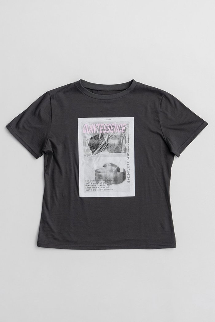 【メゾンスペシャル/MAISON SPECIAL】のQUINTESSENCE Print T-Shirt/QUINTESSENCEプリントTEE インテリア・キッズ・メンズ・レディースファッション・服の通販 founy(ファウニー) https://founy.com/ ファッション Fashion レディースファッション Fashion for Women トップス・カットソー Cut & Sew Tops シャツ・ブラウス・オフィスカジュアル Elegant Blouses & Button-Ups ロングTシャツ・Tシャツ Longline T-Shirts & Tees カットソー・ベーシックTシャツ Cut-and-Sewn Tops / Stretch Tees & Basics グラフィック Graphic, Graphic Design ショート Short, Short Length スリーブ Sleeve, Long Sleeve / Short Sleeve デニム Denim, Jeans Material プリント Print, Printed Pattern |ID: prp329100004932898 ipo3291000000037025639