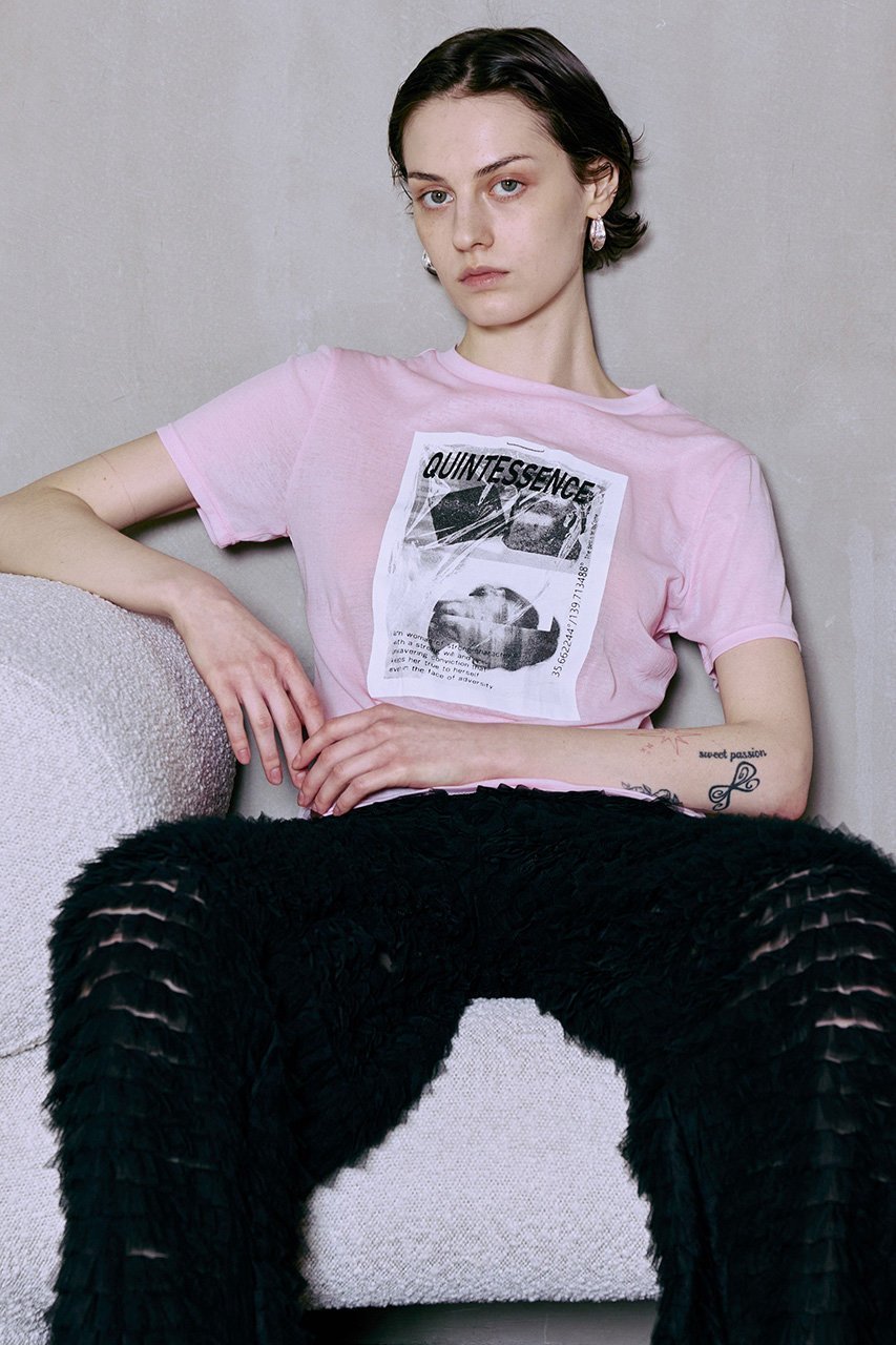 【メゾンスペシャル/MAISON SPECIAL】のQUINTESSENCE Print T-Shirt/QUINTESSENCEプリントTEE 人気、トレンドファッション・服の通販 founy(ファニー) 　ファッション　Fashion　レディースファッション　Fashion for Women　トップス・カットソー　Cut & Sew Tops　シャツ・ブラウス・オフィスカジュアル　Elegant Blouses & Button-Ups　ロングTシャツ・Tシャツ　Longline T-Shirts & Tees　カットソー・ベーシックTシャツ　Cut-and-Sewn Tops / Stretch Tees & Basics　グラフィック　Graphic, Graphic Design　ショート　Short, Short Length　スリーブ　Sleeve, Long Sleeve / Short Sleeve　デニム　Denim, Jeans Material　プリント　Print, Printed Pattern　新作・新入荷　New Arrivals / New In　other-5|ID: prp329100004932898 ipo3291000000037025646