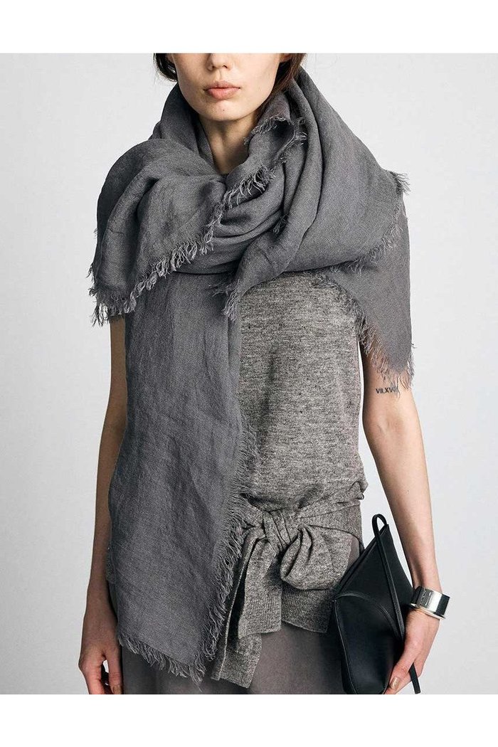 【ブリル/BRILL】のリネンノースリーブプルオーバー インテリア・キッズ・メンズ・レディースファッション・服の通販 founy(ファニー) https://founy.com/ ファッション Fashion レディースファッション Fashion for Women トップス・カットソー Cut & Sew Tops キャミソール&ノースリーブ Camisoles & Sleeveless Tops シャツ・ブラウス・オフィスカジュアル Elegant Blouses & Button-Ups ロングTシャツ・Tシャツ Longline T-Shirts & Tees カジュアルプルオーバー・ニットトップス Pullovers & Knit Tops / Casual Pullovers カットソー・ベーシックTシャツ Cut-and-Sewn Tops / Stretch Tees & Basics イタリア Italy キャミソール Camisole, Spaghetti Strap Top シンプル Simple, Minimal タンク Tank Top, Sleeveless Top ノースリーブ Sleeveless, No-Sleeve リネン Linen, Linen Fabric エレガント 上品 Elegant 新作・新入荷 New Arrivals / New In |ID: prp329100004932916 ipo3291000000037025783