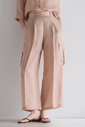 【マルティニーク/martinique】のシルキーキュプラカーゴパンツ(セットアップ可) 人気、トレンドファッション・服の通販 founy(ファニー) ファッション Fashion レディースファッション Fashion for Women セットアップ Matching Sets レディースパンツ・ボトムス Pants & Trousers / Bottoms パンツ Pants & Trousers おすすめ Recommended / Our Picks とろみ Fluid, Flowy Fabric カーゴパンツ Cargo Pants, Utility Pants キュプラ Cupro, Eco Fabric シルク Silk, 100% Silk セットアップ Set-Up, Coordinated Outfit エレガント 上品 Elegant 今季 This Season, Current Season 新作・新入荷 New Arrivals / New In |ID:prp329100004932962