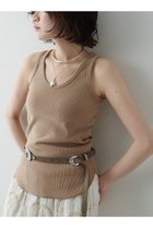 【ウィムガゼット/Whim Gazette】のヴィンテージテレコタンク 人気、トレンドファッション・服の通販 founy(ファニー) ファッション Fashion レディースファッション Fashion for Women トップス・カットソー Cut & Sew Tops キャミソール&ノースリーブ Camisoles & Sleeveless Tops シャツ・ブラウス・オフィスカジュアル Elegant Blouses & Button-Ups ロングTシャツ・Tシャツ Longline T-Shirts & Tees カットソー・ベーシックTシャツ Cut-and-Sewn Tops / Stretch Tees & Basics キャミソール Camisole, Spaghetti Strap Top コンパクト Compact, Small Size タンク Tank Top, Sleeveless Top テレコ Ribbed, Rib Stitch ベーシック Basic, Essential ヴィンテージ Vintage Style エレガント 上品 Elegant thumbnail ベージュ|ID: prp329100004933038 ipo3291000000037026703
