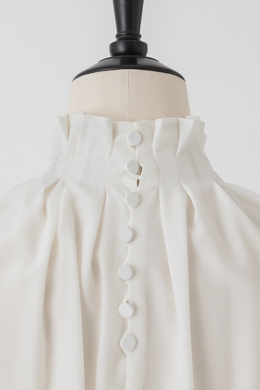 【オーヴィル/EAUVIRE】のタックハイネックブラウス 人気、トレンドファッション・服の通販 founy(ファニー) 　ファッション　Fashion　レディースファッション　Fashion for Women　トップス・カットソー　Cut & Sew Tops　シャツ・ブラウス・オフィスカジュアル　Elegant Blouses & Button-Ups　ショート　Short, Short Length　シルク　Silk, 100% Silk　ジャケット　Jacket, Outerwear　スリーブ　Sleeve, Long Sleeve / Short Sleeve　ドレープ　Drape, Draping Fabric　ハイネック　High Neck, Mock Neck　エレガント 上品　Elegant　新作・新入荷　New Arrivals / New In　other-7|ID: prp329100004933078 ipo3291000000037027000