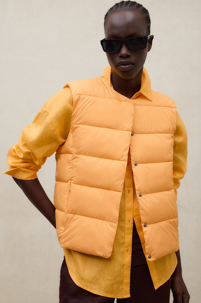 【エコアルフ/ECOALF】のOLIMPO ベスト / OLIMPO VEST WOMAN インテリア・キッズ・メンズ・レディースファッション・服の通販 founy(ファニー) 　ファッション　Fashion　レディースファッション　Fashion for Women　アウター　Coat / Outerwear Collection　レディースジャケット・軽アウター　Jackets　ジャケット　Jacket, Outerwear　ベスト　Vest, Waistcoat　モダン　Modern, Contemporary　ラウンド　Round, Round Neck　新作・新入荷　New Arrivals / New In　軽量　Lightweight, Ultra Light　オレンジ|ID: prp329100004933160 ipo3291000000037027496