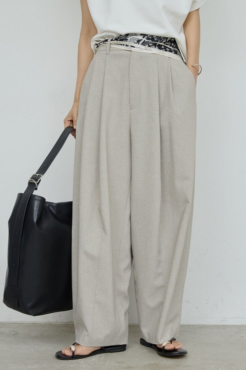 【ガリャルダガランテ/GALLARDAGALANTE】のダブルタックカーブスラックス 人気、トレンドファッション・服の通販 founy(ファニー) 　ファッション　Fashion　レディースファッション　Fashion for Women　パンツ　Pants & Trousers　スラックス　Slacks, Dress Pants　ダブル　Double, Double-Breasted　ドローストリング　Drawstring, Pull Cord　フィット　Fit, Slim Fit　今季　This Season, Current Season　新作・新入荷　New Arrivals / New In　other-5|ID: prp329100004933200 ipo3291000000037027796