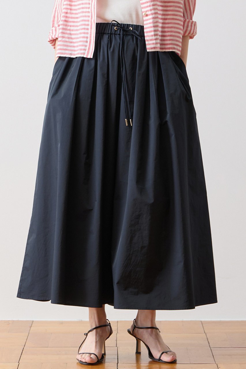 【ティアラ/Tiara】のタックギャザーフレアスカート インテリア・キッズ・メンズ・レディースファッション・服の通販 founy(ファニー) 　ファッション　Fashion　レディースファッション　Fashion for Women　スカート　Skirts　Aライン・フレアスカート　A-Line & Flared Skirts　ロングスカート　Long Skirts / Maxi & Midi Skirts　おすすめ　Recommended / Our Picks　コンパクト　Compact, Small Size　サンダル　Sandals, Summer Shoes　シューズ　Shoes, Footwear　タフタ　Taffeta, Structured Fabric　フレア　Flare, Flared　ポケット　Pocket, Pocket Detail　ロング　Long, Long-Length　エレガント 上品　Elegant　夏　Summer　新作・新入荷　New Arrivals / New In　ネイビー|ID: prp329100004933228 ipo3291000000037027987