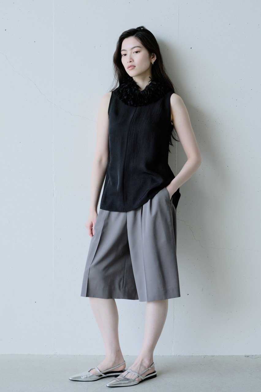 【ジェイドット/j.】のアセテートツイル フリルネックブラウス 人気、トレンドファッション・服の通販 founy(ファニー) 　ファッション　Fashion　レディースファッション　Fashion for Women　トップス・カットソー　Cut & Sew Tops　キャミソール&ノースリーブ　Camisoles & Sleeveless Tops　シャツ・ブラウス・オフィスカジュアル　Elegant Blouses & Button-Ups　シアー　Sheer, See-Through　スラックス　Slacks, Dress Pants　デニム　Denim, Jeans Material　ノースリーブ　Sleeveless, No-Sleeve　フリル　Frill, Ruffle　夏　Summer　新作・新入荷　New Arrivals / New In　春　Spring　S/S・春夏　SS, Spring/Summer, Warm Season　other-6|ID: prp329100004935561 ipo3291000000037037995