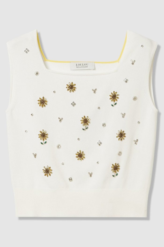 【アルアバイル/allureville】の〈WEB 一部店舗限定〉【LOULOU WILLOUGHBY】サンフラワービジュータンクトップ インテリア・キッズ・メンズ・レディースファッション・服の通販 founy(ファニー) https://founy.com/ ファッション Fashion レディースファッション Fashion for Women トップス・カットソー Cut & Sew Tops ニット Knit Tops & Sweaters カジュアルプルオーバー・ニットトップス Pullovers & Knit Tops / Casual Pullovers アンサンブル Ensemble Set インナー Innerwear カーディガン Cardigan, Knitwear ジャケット Jacket, Outerwear スクエア Square, Square Shape タンク Tank Top, Sleeveless Top ツイスト Tweed, Tweed Fabric ビジュー Bijou, Jewel-like Accent モチーフ Motif, Design Theme 新作・新入荷 New Arrivals / New In |ID: prp329100004935571 ipo3291000000037038083