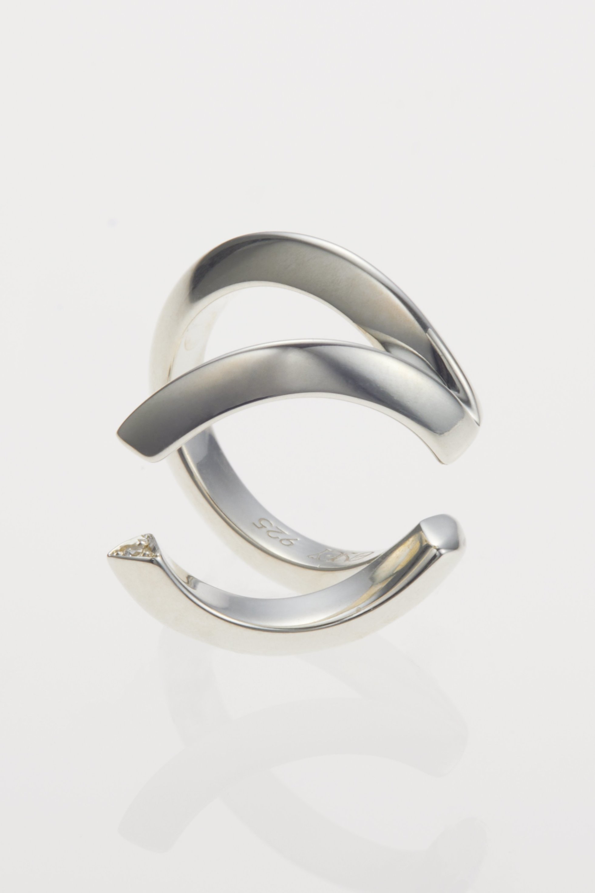 【エネイ/ENEY】のMEBUKI イヤーカフ(片耳用) 人気、トレンドファッション・服の通販 founy(ファニー) 　ファッション　Fashion　レディースファッション　Fashion for Women　ジュエリー　Jewelry　ファッションリング　Fashion Rings　イヤリング・フープ・ドロップタイプ　Hoop, Drop & Clip Earrings　イヤリング　Earrings　イヤーカフ　Ear Cuffs　シンプル　Simple, Minimal　ダイヤモンド　Diamond, Brilliant Cut　フープ　Hoop, Hoop Earrings　片耳　One-Ear, Single Earring　other-5|ID: prp329100004936610 ipo3291000000037043787