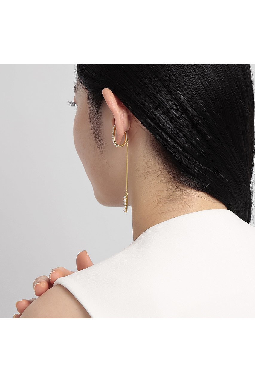 【プラス ヴァンドーム/Plus Vendome】のPEARL イヤーカフ(片耳用) 人気、トレンドファッション・服の通販 founy(ファニー) 　ファッション　Fashion　レディースファッション　Fashion for Women　ジュエリー　Jewelry　ファッションリング　Fashion Rings　イヤリング・フープ・ドロップタイプ　Hoop, Drop & Clip Earrings　イエロー　Yellow　イヤリング　Earrings　イヤーカフ　Ear Cuffs　コレクション　Collection, Seasonal Line　コーティング　Coating, Coated Finish　チェーン　Chain, Chain Strap　パール　Pearl, Pearl Accent　メタル　Metal, Metal Parts　ロング　Long, Long-Length　片耳　One-Ear, Single Earring　other-4|ID: prp329100004936619 ipo3291000000037043857