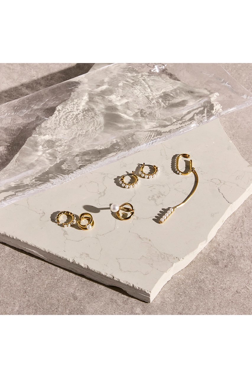 【プラス ヴァンドーム/Plus Vendome】のPEARL イヤーカフ(片耳用) 人気、トレンドファッション・服の通販 founy(ファニー) 　ファッション　Fashion　レディースファッション　Fashion for Women　ジュエリー　Jewelry　ファッションリング　Fashion Rings　イヤリング・フープ・ドロップタイプ　Hoop, Drop & Clip Earrings　イエロー　Yellow　イヤリング　Earrings　イヤーカフ　Ear Cuffs　コレクション　Collection, Seasonal Line　コーティング　Coating, Coated Finish　チェーン　Chain, Chain Strap　パール　Pearl, Pearl Accent　メタル　Metal, Metal Parts　ロング　Long, Long-Length　片耳　One-Ear, Single Earring　other-8|ID: prp329100004936619 ipo3291000000037043861