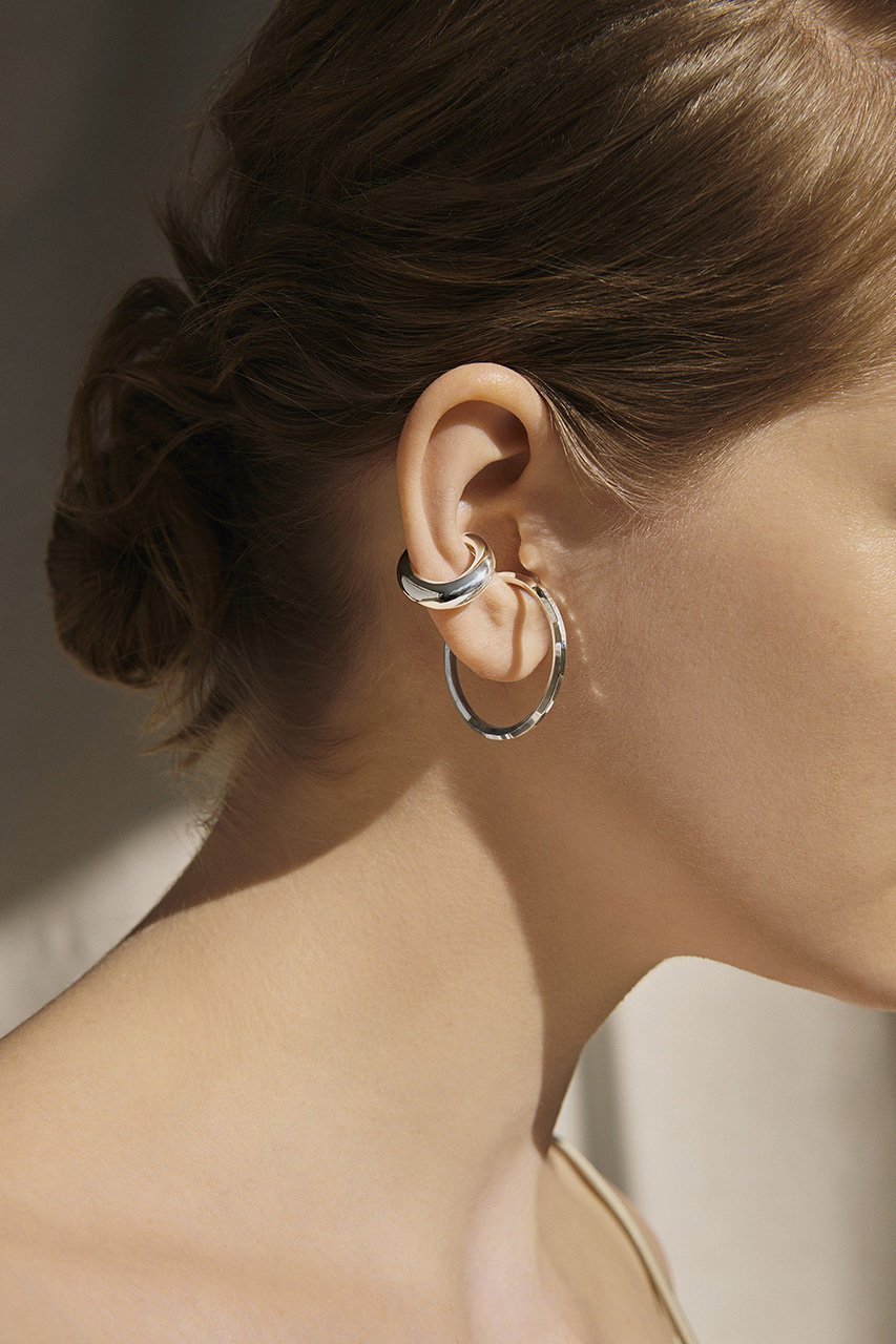 【サラース/SARARTH】のGAIA HOOP イヤーカフ III (片耳用) 人気、トレンドファッション・服の通販 founy(ファニー) 　ファッション　Fashion　レディースファッション　Fashion for Women　ジュエリー　Jewelry　ファッションリング　Fashion Rings　イヤリング・フープ・ドロップタイプ　Hoop, Drop & Clip Earrings　イヤリング　Earrings　イヤーカフ　Ear Cuffs　コレクション　Collection, Seasonal Line　シルバー　Silver, Metallic Silver　テクスチャー　Texture, Textured Fabric　片耳　One-Ear, Single Earring　other-2|ID: prp329100004936632 ipo3291000000037043942