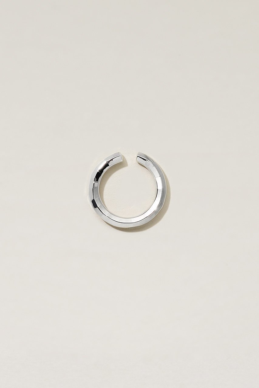【サラース/SARARTH】のGAIA HOOP イヤーカフ II (片耳用) インテリア・キッズ・メンズ・レディースファッション・服の通販 founy(ファニー) 　ファッション　Fashion　レディースファッション　Fashion for Women　ジュエリー　Jewelry　ファッションリング　Fashion Rings　イヤリング・フープ・ドロップタイプ　Hoop, Drop & Clip Earrings　イヤリング　Earrings　イヤーカフ　Ear Cuffs　コレクション　Collection, Seasonal Line　シルバー　Silver, Metallic Silver　テクスチャー　Texture, Textured Fabric　片耳　One-Ear, Single Earring　シルバー|ID: prp329100004936634 ipo3291000000037043946