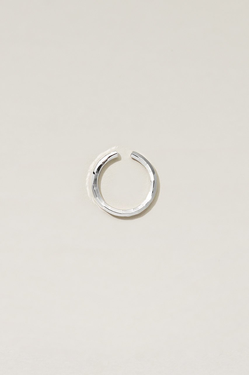 【サラース/SARARTH】のGAIA HOOP イヤーカフ I (片耳用) インテリア・キッズ・メンズ・レディースファッション・服の通販 founy(ファニー) 　ファッション　Fashion　レディースファッション　Fashion for Women　ジュエリー　Jewelry　ファッションリング　Fashion Rings　イヤリング・フープ・ドロップタイプ　Hoop, Drop & Clip Earrings　イヤリング　Earrings　イヤーカフ　Ear Cuffs　コレクション　Collection, Seasonal Line　シルバー　Silver, Metallic Silver　テクスチャー　Texture, Textured Fabric　片耳　One-Ear, Single Earring　シルバー|ID: prp329100004936635 ipo3291000000037043951