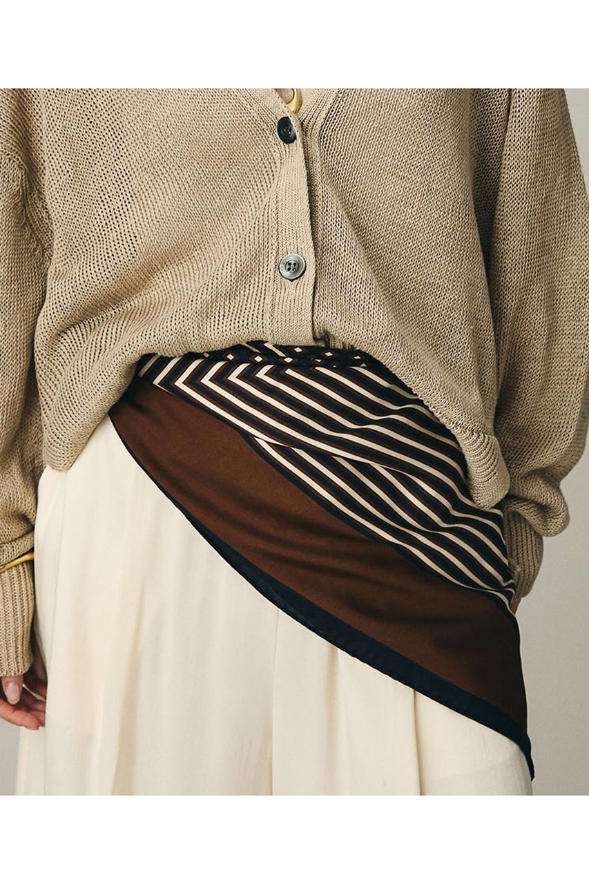 【カオス/Chaos】の【AENEIS】別注スカーフ 人気、トレンドファッション・服の通販 founy(ファニー) 　ファッション　Fashion　レディースファッション　Fashion for Women　ストール　Soft & Warm Scarves　マフラー・スヌード / 冬小物の定番　Scarves & Mufflers　イタリア　Italy　エレガント 上品　Elegant　シルク　Silk, 100% Silk　スカーフ　Scarf, Neckwear　ストール　Stole, Wrap　なめらか　Smooth, Silky Texture　プリント　Print, Printed Pattern　ボックス　Boxy, Box Shape　別注　Limited Edition, Custom Order　マフラー　Scarf, Muffler　モダン　Modern, Contemporary　ラフィア　Raffia, Natural Straw　ギフト プレゼント　Gift / Present　 other-1|ID: prp329100004936654 ipo3291000000037044030