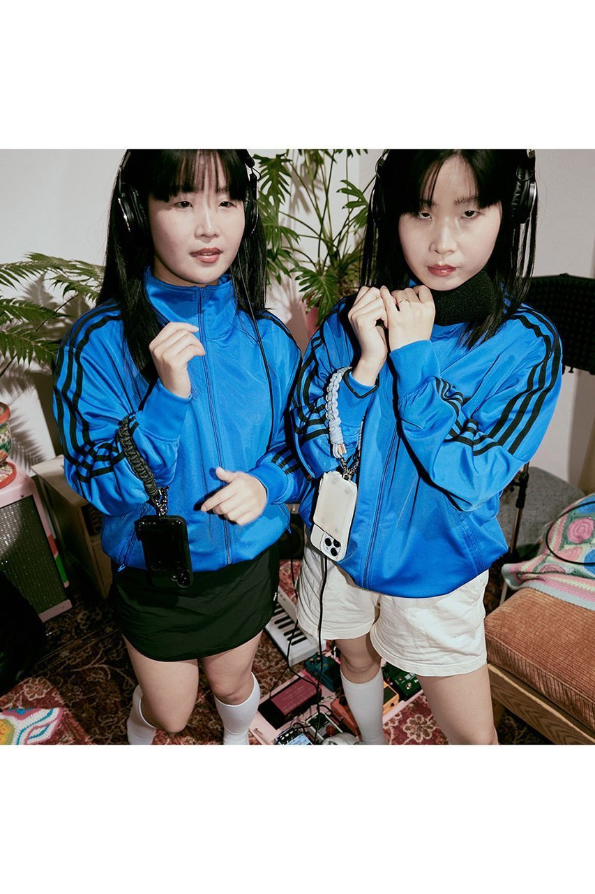 【エーシーン/A SCENE】のiPhone15/15Pro PVC croco silicon case 人気、トレンドファッション・服の通販 founy(ファニー) 　ファッション　Fashion　レディースファッション　Fashion for Women　iPhone アイフォーン　iPhone　オケージョン　Occasion Wear　クロコ　Crocodile, Croc Embossed　ショルダー　Shoulder, Shoulder Strap　シリコン　Silicone, Silicone Material　シンプル　Simple, Minimal　チャーム　Charm, Pendant　ポケット　Pocket, Pocket Detail　ラップ　Wrap, Wrap Design　リュクス　Luxury, Elegant, High-End, Chic　定番　Standard, Basic Item　other-6|ID: prp329100004936773 ipo3291000000037044942