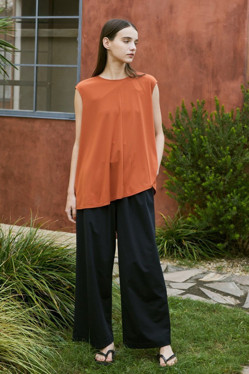 【ジュリエ/Julier】のフロウムースフレアプルオーバー 人気、トレンドファッション・服の通販 founy(ファニー) 　ファッション　Fashion　レディースファッション　Fashion for Women　トップス・カットソー　Cut & Sew Tops　カジュアルプルオーバー・ニットトップス　Pullovers & Knit Tops / Casual Pullovers　スポーツウェア　Functional & Stylish Sportswear　スポーツ トップス　Athletic Tops / Workout Tops / Training Shirts　アシンメトリー　Asymmetrical Style　スポーツ　Sports, Activewear　スリーブ　Sleeve, Long Sleeve / Short Sleeve　フェミニン　Feminine, Girly　フレア　Flare, Flared　フレンチ　French, French Style　エレガント 上品　Elegant　other-6|ID: prp329100004936914 ipo3291000000037045931