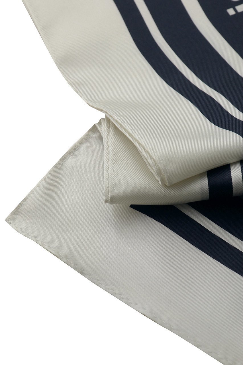 【プルミエ アロンディスモン/1er Arrondissement】のギャロップスカーフ 人気、トレンドファッション・服の通販 founy(ファニー) 　ファッション　Fashion　レディースファッション　Fashion for Women　ストール　Soft & Warm Scarves　マフラー・スヌード / 冬小物の定番　Scarves & Mufflers　シルク　Silk, 100% Silk　スカーフ　Scarf, Neckwear　ストール　Stole, Wrap　マフラー　Scarf, Muffler　新作・新入荷　New Arrivals / New In　other-4|ID: prp329100004936924 ipo3291000000037046011