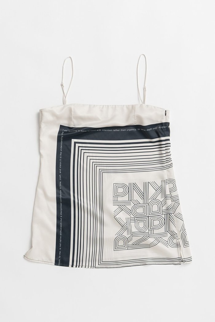 【プランク プロジェクト/PRANK PROJECT】のスカーフプリントキャミチュニック / Scarf Print Cami Tunic インテリア・キッズ・メンズ・レディースファッション・服の通販 founy(ファニー) https://founy.com/ ファッション Fashion レディースファッション Fashion for Women ワンピース Dresses チュニック Tunic Tops & Dresses おすすめ Recommended / Our Picks キャミソール Camisole, Spaghetti Strap Top サテン Satin, Glossy Fabric ジャケット Jacket, Outerwear スカーフ Scarf, Neckwear セットアップ Set-Up, Coordinated Outfit チュニック Tunic, Long Top プリント Print, Printed Pattern ラップ Wrap, Wrap Design 新作・新入荷 New Arrivals / New In |ID: prp329100004937030 ipo3291000000037046685