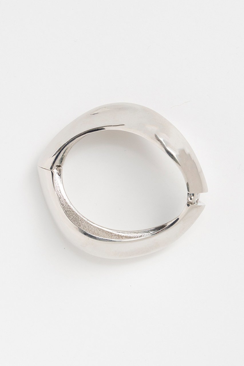 【メゾンスペシャル/MAISON SPECIAL】のIrregular shape bangle /変形ボリュームバングル インテリア・キッズ・メンズ・レディースファッション・服の通販 founy(ファニー) 　ファッション　Fashion　レディースファッション　Fashion for Women　ジュエリー　Jewelry　チェーン＆カフブレスレット　Cuff & Chain Bracelets　バングル・カフブレスレット　Bangles & Cuff Bracelets　なめらか　Smooth, Silky Texture　シンプル　Simple, Minimal　バランス　Balance, Style Balance　バングル　Bangle, Bracelet　フォルム　Silhouette, Form　再入荷　Restock / Back in Stock　SLV(シルバー)|ID: prp329100004937037 ipo3291000000037046743