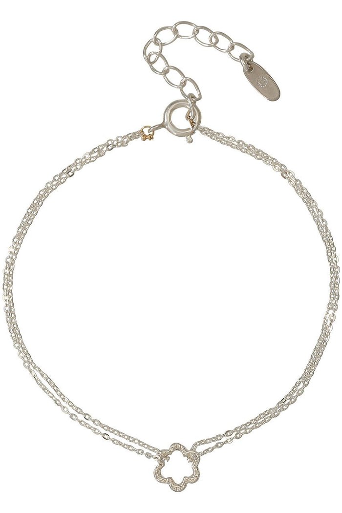 【カオル/KAORU】のMimosa シルバー ブレスレット インテリア・キッズ・メンズ・レディースファッション・服の通販 founy(ファニー) https://founy.com/ ファッション Fashion レディースファッション Fashion for Women ジュエリー Jewelry チェーン＆カフブレスレット Cuff & Chain Bracelets バングル・カフブレスレット Bangles & Cuff Bracelets シルバー Silver, Metallic Silver チャーム Charm, Pendant デニム Denim, Jeans Material ブレスレット Bracelet, Wristband リュクス Luxury, Elegant, High-End, Chic 再入荷 Restock / Back in Stock 定番 Standard, Basic Item |ID: prp329100004937235 ipo3291000000037048092