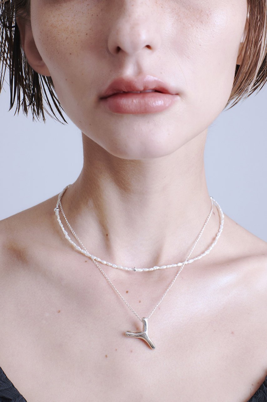 【メゾンドパルス/MAISON DPULSE】のPistil pearl ショートネックレス 人気、トレンドファッション・服の通販 founy(ファニー) 　ファッション　Fashion　レディースファッション　Fashion for Women　ジュエリー　Jewelry　ネックレス　Necklaces & Pendants　ショート　Short, Short Length　シルバー　Silver, Metallic Silver　ネックレス　Necklace, Pendant Necklace　パール　Pearl, Pearl Accent　エレガント 上品　Elegant　新作・新入荷　New Arrivals / New In　other-2|ID: prp329100004937296 ipo3291000000037048489