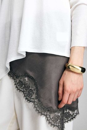 【ブリル/BRILL】 【raspail】レーススカーフ人気、トレンドファッション・服の通販 founy(ファニー) ファッション Fashion レディースファッション Fashion for Women ストール Soft & Warm Scarves マフラー・スヌード / 冬小物の定番 Scarves & Mufflers なめらか Smooth, Silky Texture コレクション Collection, Seasonal Line スカーフ Scarf, Neckwear ストール Stole, Wrap ベーシック Basic, Essential マフラー Scarf, Muffler モダン Modern, Contemporary レース Lace, Lace Fabric エレガント 上品 Elegant 再入荷 Restock / Back in Stock |ID:prp329100004937393