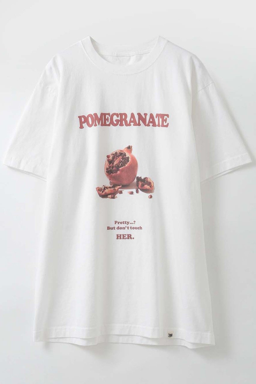 【ハー/HER.】の【4/23 12:00販売開始】POMEGRANATE T-shirt インテリア・キッズ・メンズ・レディースファッション・服の通販 founy(ファニー) 　ファッション　Fashion　レディースファッション　Fashion for Women　トップス・カットソー　Cut & Sew Tops　シャツ・ブラウス・オフィスカジュアル　Elegant Blouses & Button-Ups　ロングTシャツ・Tシャツ　Longline T-Shirts & Tees　カットソー・ベーシックTシャツ　Cut-and-Sewn Tops / Stretch Tees & Basics　ショート　Short, Short Length　スリーブ　Sleeve, Long Sleeve / Short Sleeve　ヴィンテージ　Vintage Style　新作・新入荷　New Arrivals / New In　オフホワイト|ID: prp329100004937412 ipo3291000000037049303