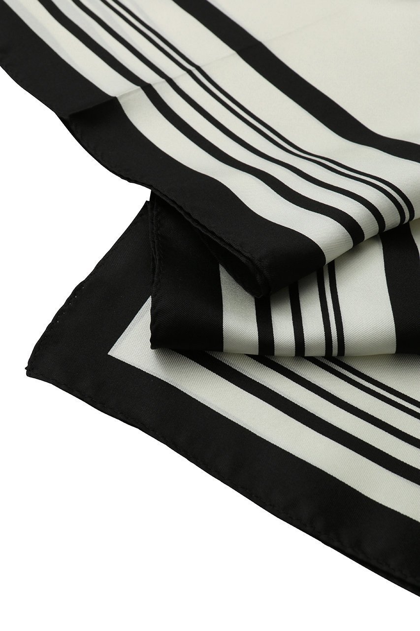 【アンクレイヴ/uncrave】のスクエア シルクスカーフ 人気、トレンドファッション・服の通販 founy(ファニー) 　ファッション　Fashion　レディースファッション　Fashion for Women　ストール　Soft & Warm Scarves　マフラー・スヌード / 冬小物の定番　Scarves & Mufflers　シルク　Silk, 100% Silk　シンプル　Simple, Minimal　スカーフ　Scarf, Neckwear　スクエア　Square, Square Shape　ストール　Stole, Wrap　プリント　Print, Printed Pattern　マフラー　Scarf, Muffler　モダン　Modern, Contemporary　新作・新入荷　New Arrivals / New In　other-5|ID: prp329100004937489 ipo3291000000037049835